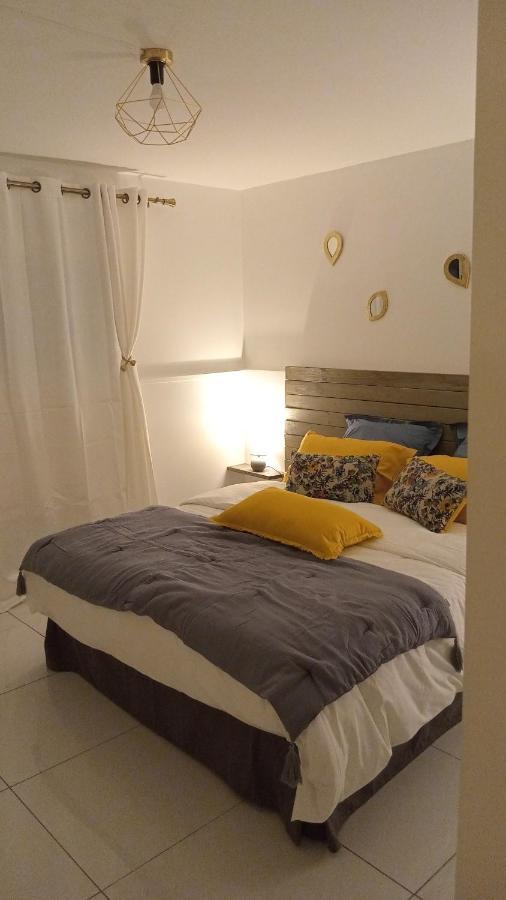 L'Instant Present Bed & Breakfast Le Moule Luaran gambar